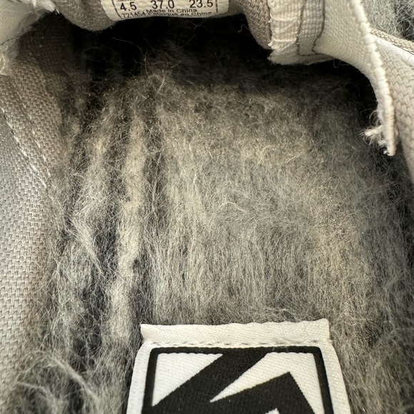 Never worn Vans women slides size 7 - Picture 7 of 7